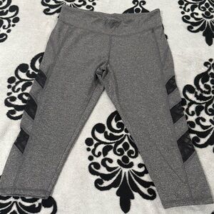Women Take a Walk Gray and Black Capri Pants with Lace Peekaboo panels Sz L EUC